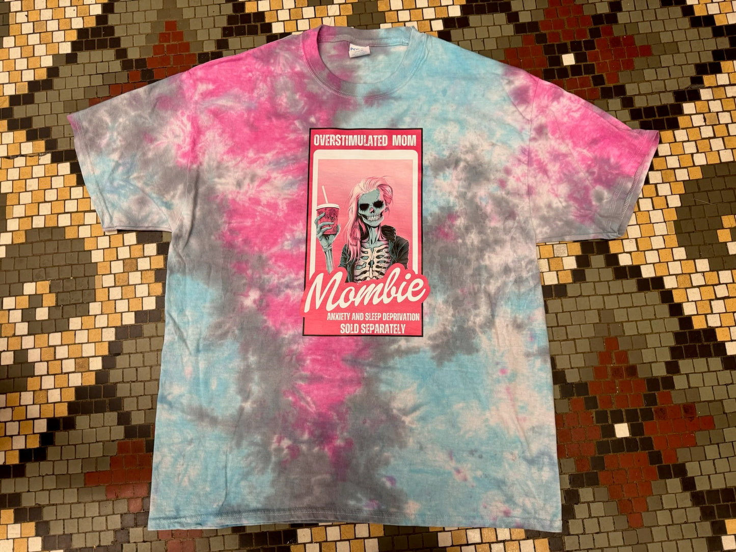 Pre-Order Mombie T-shirt Dicey Dyes